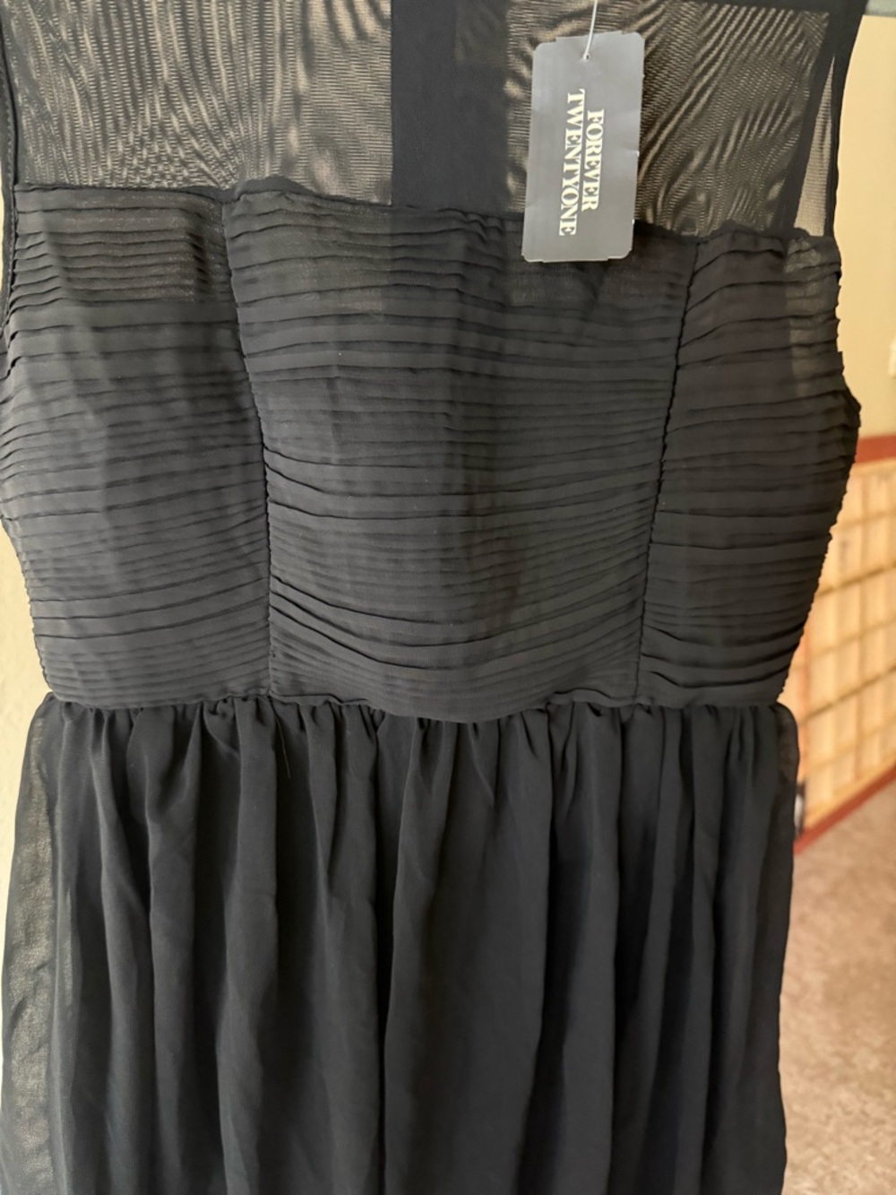 NWT Forever 21 Little black dress, women, party wear sleeveless, short dress - Picture 2 of 7
